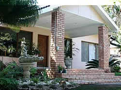 Pongola Rose Garden Guesthouse Bedroom 1, Accommodation Pongola, Guesthouses Pongola, B&B Accommodation Pongola, Affordable Accommodation Pongola
